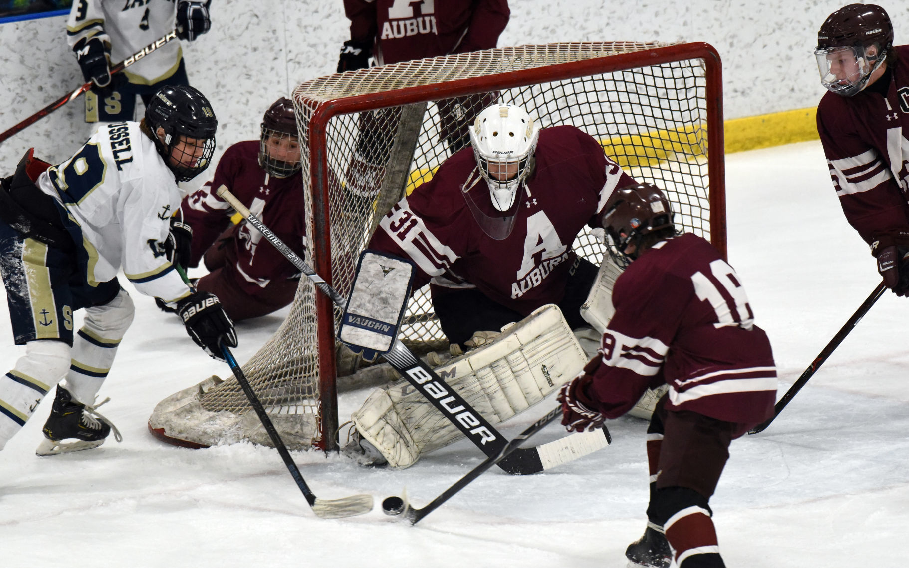 Auburn Skaneateles Hockey 7.JPG